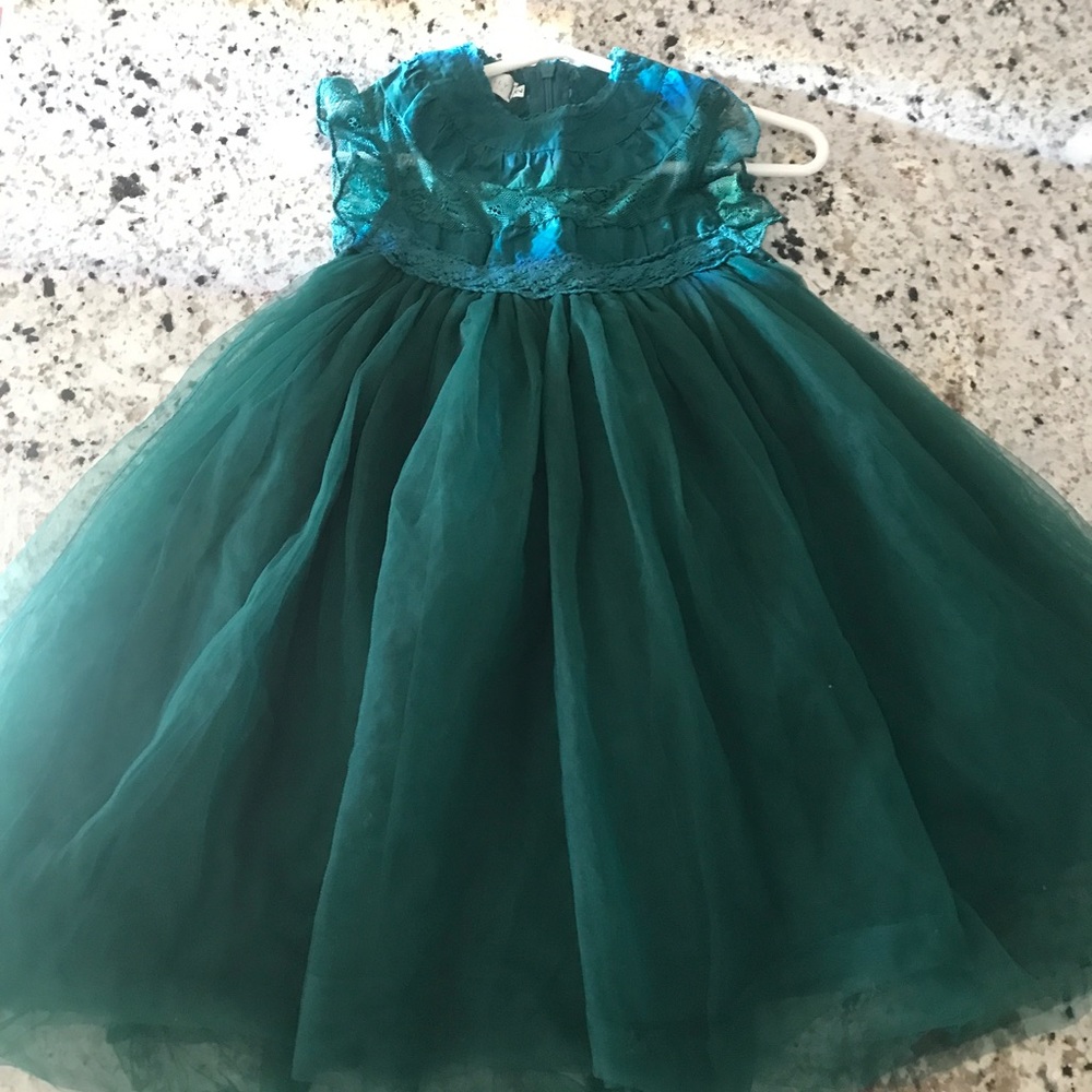 Green holiday dress 2T